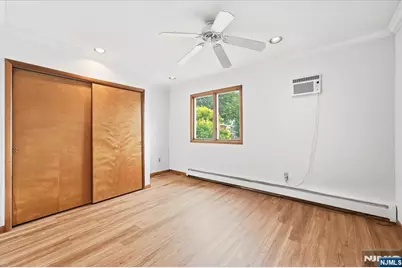 5 Lexington Avenue, Wallington, NJ 07057 - Photo 29
