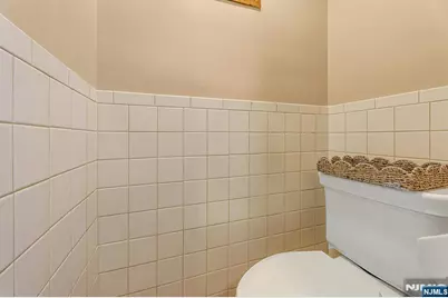 6 Colonial Court, Dumont, NJ 07628 - Photo 15