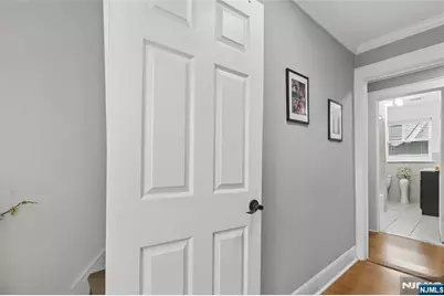 306 Passaic Avenue, Hasbrouck Heights, NJ 07604 - Photo 27
