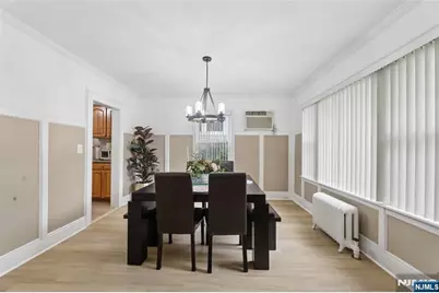 306 Passaic Avenue, Hasbrouck Heights, NJ 07604 - Photo 15