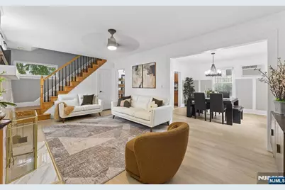 306 Passaic Avenue, Hasbrouck Heights, NJ 07604 - Photo 5
