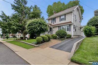 306 Passaic Avenue, Hasbrouck Heights, NJ 07604 - Photo 41