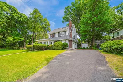 209 Harding Road, Glen Rock, NJ 07452 - Photo 3