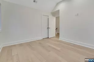 529 5th Street B, Palisades Park, NJ 07650 - Photo 9
