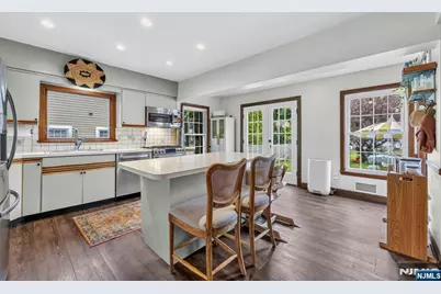 43 Dairy Street, Midland Park, NJ 07432 - Photo 7