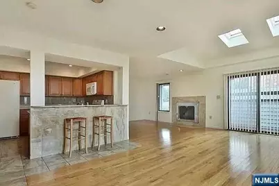 833 Topsail Lane, Secaucus, NJ 07094 - Photo 5