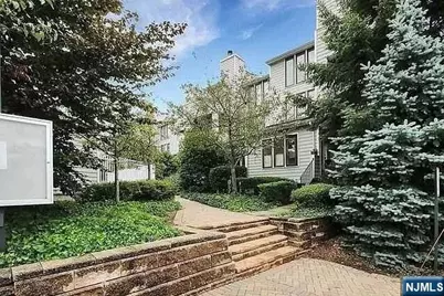 833 Topsail Lane, Secaucus, NJ 07094 - Photo 15