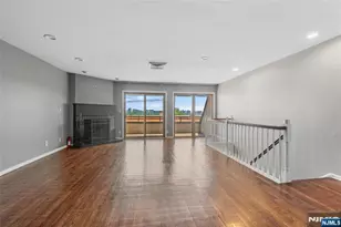 300 Gorge Road 2, Cliffside Park, NJ 07010 - Photo 15