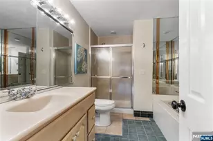300 Gorge Road 2, Cliffside Park, NJ 07010 - Photo 29
