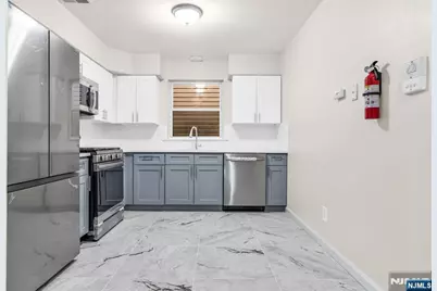 285 6th Street, Newark, NJ 07103 - Photo 3