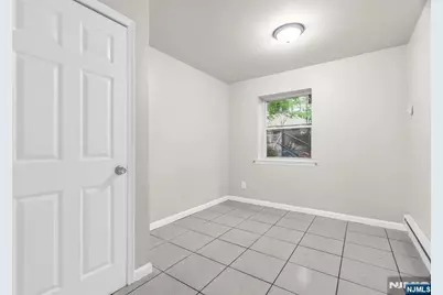 285 6th Street, Newark, NJ 07103 - Photo 25