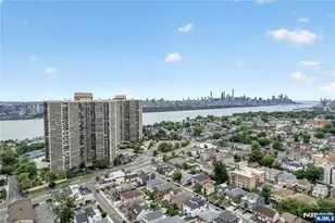 300 Winston Dr C3111, Cliffside Park, NJ 07010 - Photo 3