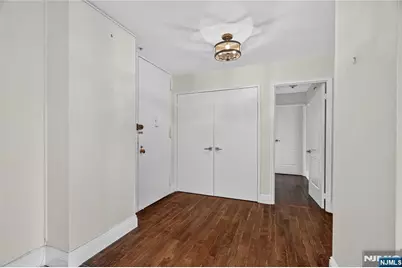 300 Winston Drive C3111 #C3111, Cliffside Park, NJ 07010 - Photo 5