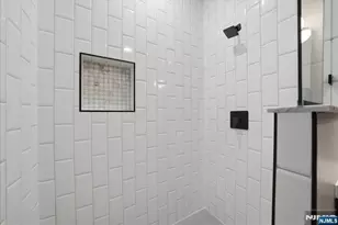 21 Lincoln 101, Newark, NJ 07102 - Photo 15