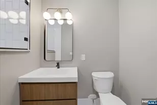 21 Lincoln 101, Newark, NJ 07102 - Photo 13