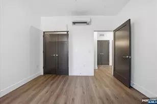 21 Lincoln 101, Newark, NJ 07102 - Photo 17