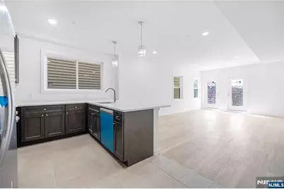 418 11th Street Floor 2 #Floor 2, Union City, NJ 07087 - Photo 3