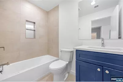 418 11th Street Floor 2 #Floor 2, Union City, NJ 07087 - Photo 9