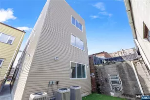 418 11th Street Floor 2, Union City, NJ 07087 - Photo 23