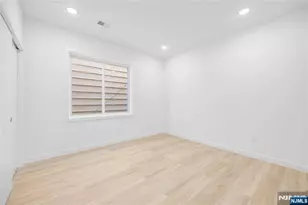 418 11th Street Floor 2, Union City, NJ 07087 - Photo 11