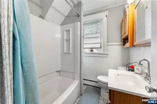 72 Minerva Ave, Hawthorne, NJ 07506 - Photo 9