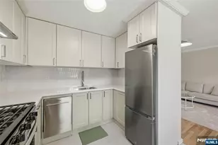 901 Washington Dr, Ramsey, NJ 07446 - Photo 5