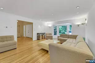42-09 Cosgrove Ct, Fair Lawn, NJ 07410 - Photo 11