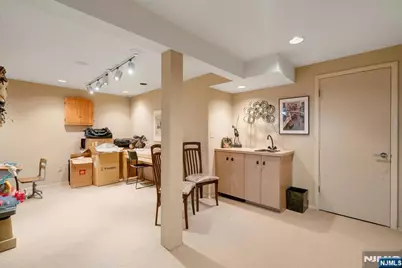 42-09 Cosgrove Court, Fair Lawn, NJ 07410 - Photo 29
