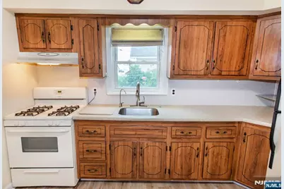 151 4th Avenue, Hawthorne, NJ 07506 - Photo 13