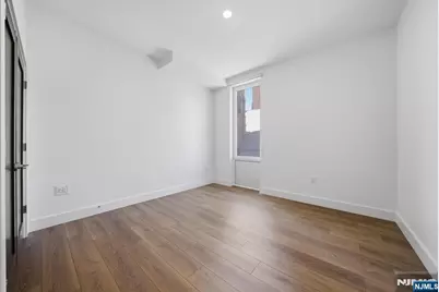 21 Lincoln 302 #302, Newark, NJ 07102 - Photo 17