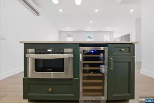 21 Lincoln 302, Newark, NJ 07102 - Photo 13