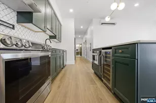 21 Lincoln 302, Newark, NJ 07102 - Photo 11