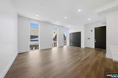 21 Lincoln 302 #302, Newark, NJ 07102 - Photo 5
