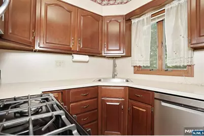743 Palmer Avenue, Maywood, NJ 07607 - Photo 17