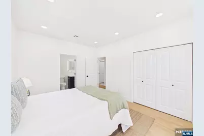 64 Graham Place, Teaneck Township, NJ 07666 - Photo 19