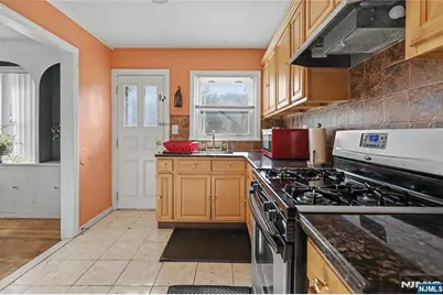 55 Stillman Avenue, Bergenfield, NJ 07621 - Photo 13