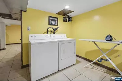 55 Stillman Avenue, Bergenfield, NJ 07621 - Photo 29