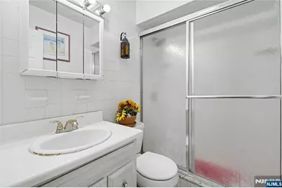 55 Stillman Avenue, Bergenfield, NJ 07621 - Photo 23