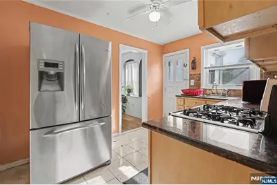 55 Stillman Avenue, Bergenfield, NJ 07621 - Photo 15