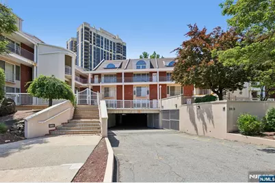 1018 Palisade Avenue 3 #3, Fort Lee, NJ 07024 - Photo 1