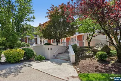1018 Palisade Avenue 3 #3, Fort Lee, NJ 07024 - Photo 3