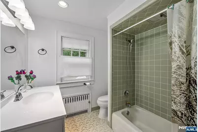 133 Highwood Avenue, Leonia, NJ 07605 - Photo 23