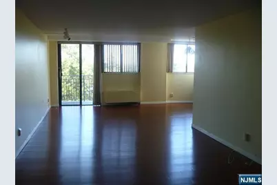 235 Prospect Avenue 7B #7B, Hackensack, NJ 07601 - Photo 3