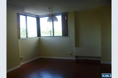 235 Prospect Avenue 7B #7B, Hackensack, NJ 07601 - Photo 5