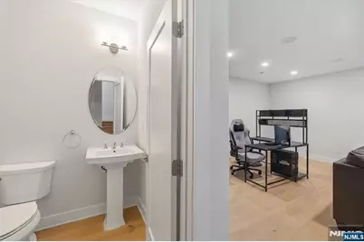 43 Hearthstone Court 48 #48, Upper Saddle River, NJ 07458 - Photo 25