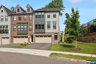 43 Hearthstone Ct 48, Upper Saddle River, NJ 07458 - Photo 1