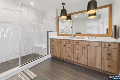 43 Hearthstone Court 48 #48, Upper Saddle River, NJ 07458 - Photo 17
