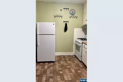 52 Christie Avenue 1st Floor #1st Floor, Clifton, NJ 07011 - Photo 11