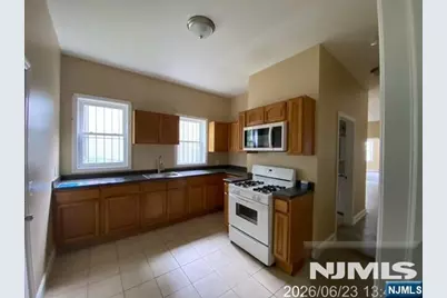 171 Seymour Avenue 1 #1, Newark, NJ 07108 - Photo 23