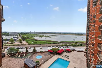 1020 Harmon Cove Tower 1020 #1020, Secaucus, NJ 07094 - Photo 31